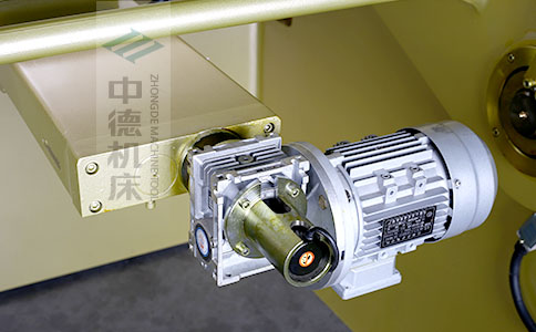 ZDS-840后檔料減速電機(jī)，質(zhì)量好，模擬運(yùn)算定位速度快.jpg